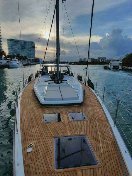 Dictador 62ft Beneteau Yacht For Sale