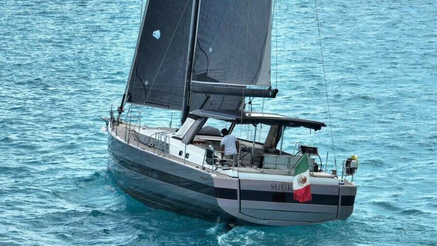 Dictador 62ft Beneteau Yacht For Sale