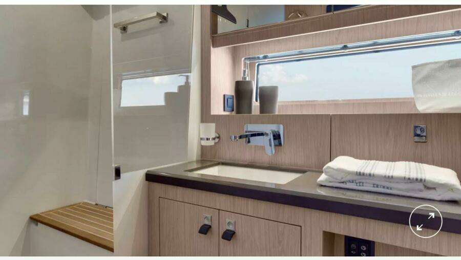 Dictador 62ft Beneteau Yacht For Sale