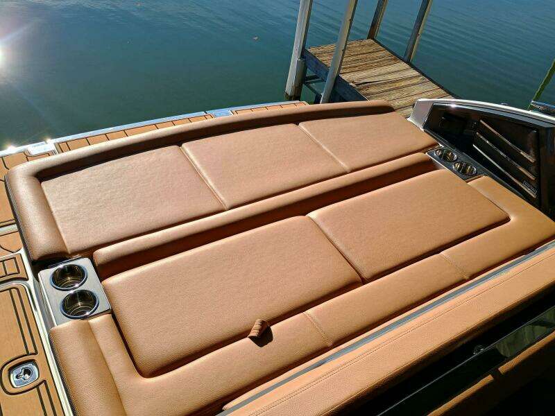 29ft Cobalt Yacht For Sale