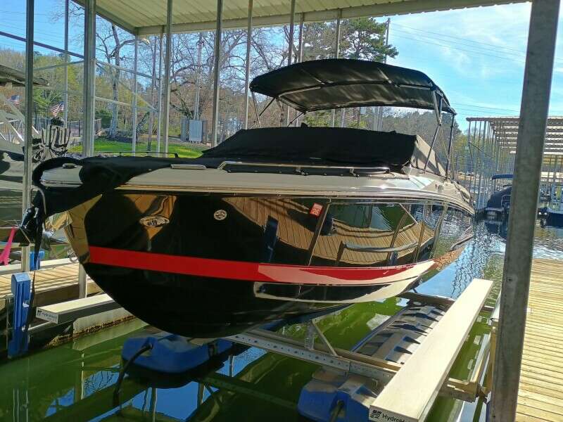 29ft Cobalt Yacht For Sale