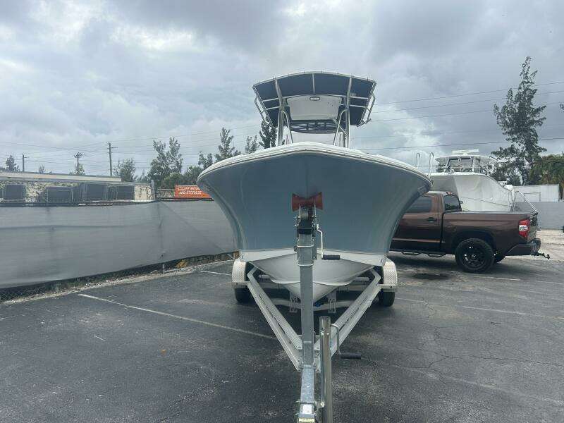 23ft Sea Hunt Yacht For Sale