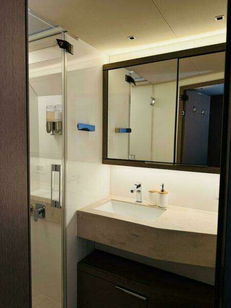 65ft Lagoon Yacht For Sale