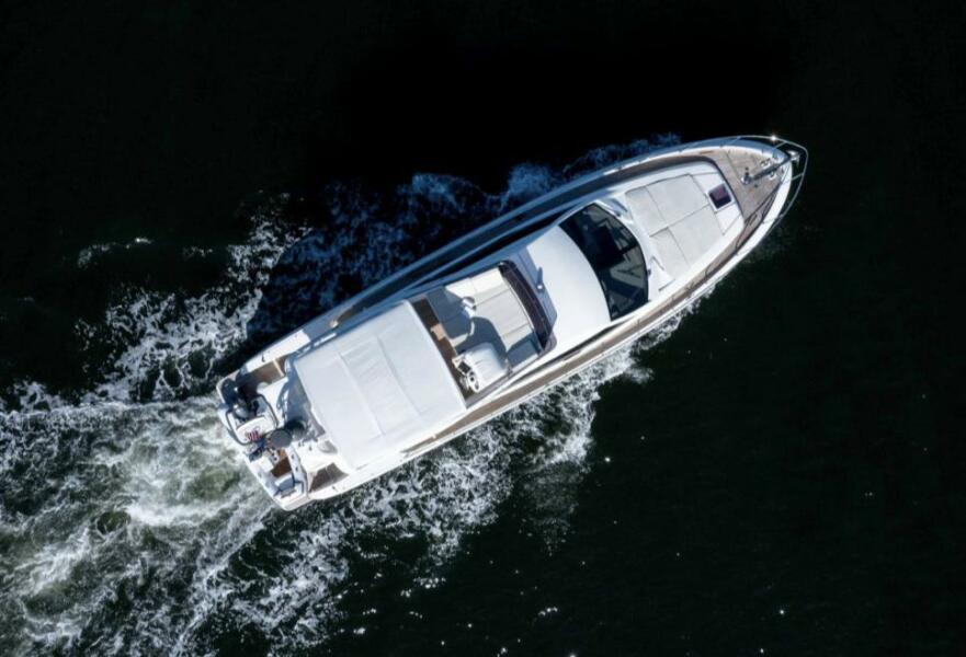 65' 2018 Ferretti Yachts 