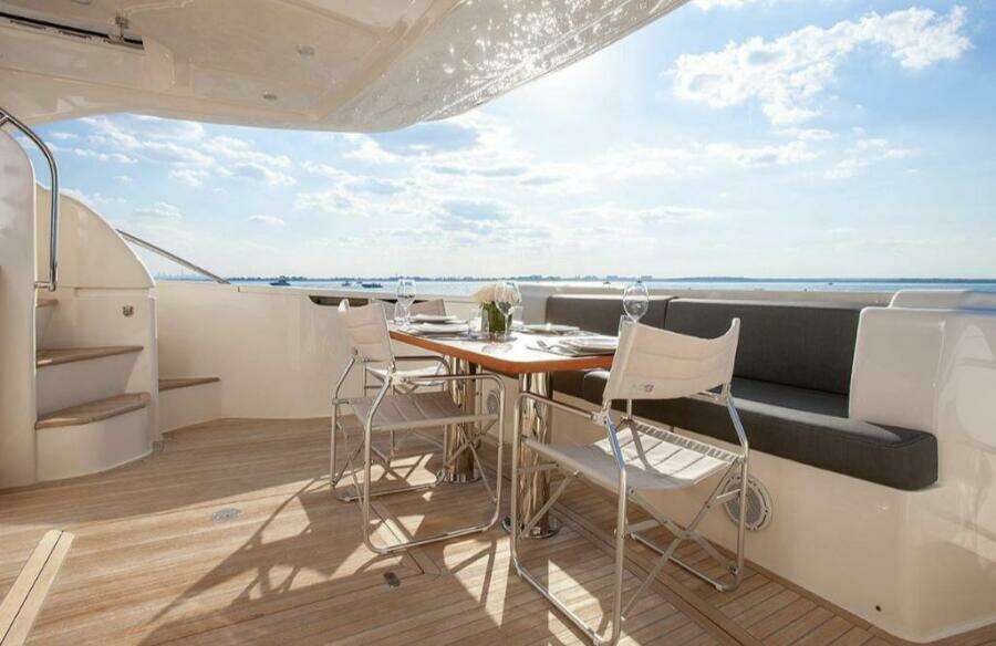 65ft Ferretti Yachts Yacht For Sale