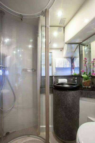 65ft Ferretti Yachts Yacht For Sale