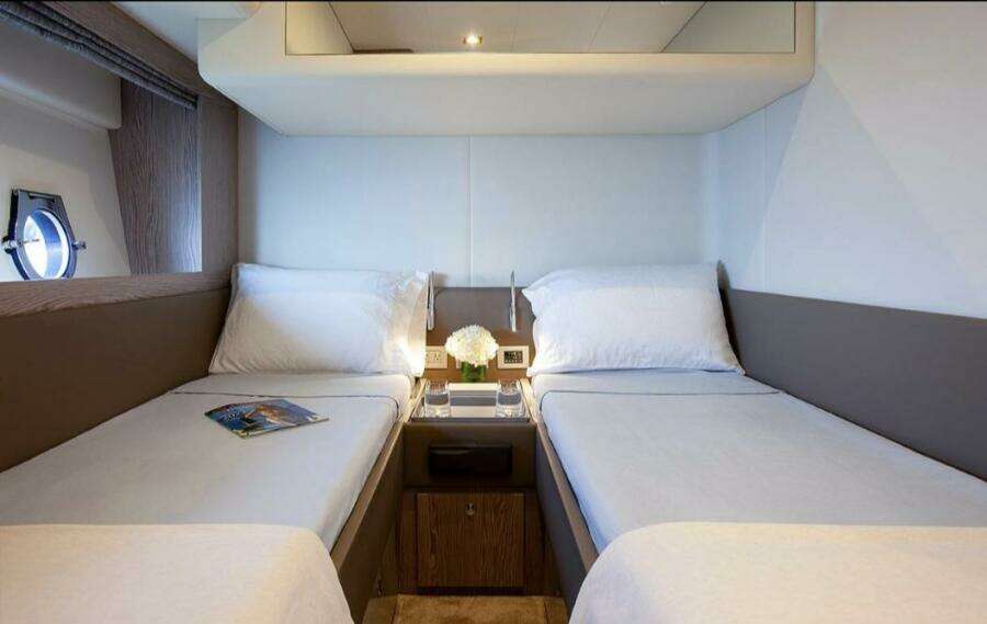 65ft Ferretti Yachts Yacht For Sale