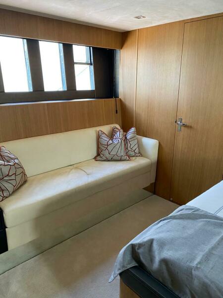 78' 2014 Fairline 