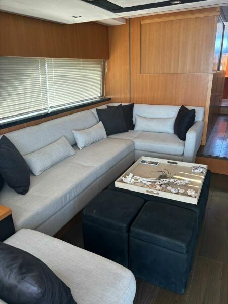 78' 2014 Fairline 