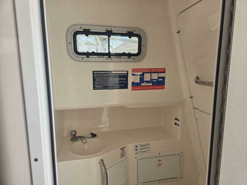 Smooth Operator 28ft True World Marine Yacht For Sale