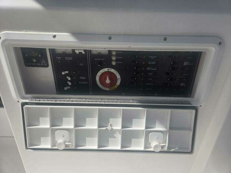 Smooth Operator 28ft True World Marine Yacht For Sale