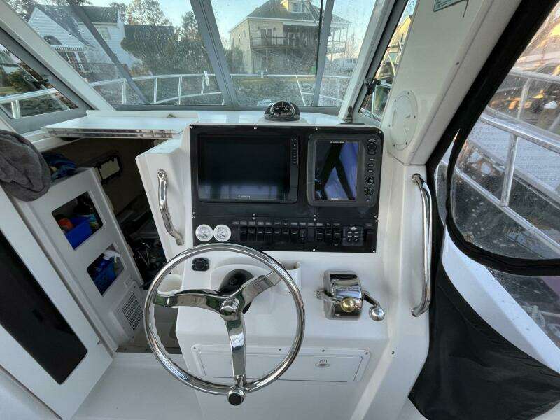 Smooth Operator 28ft True World Marine Yacht For Sale