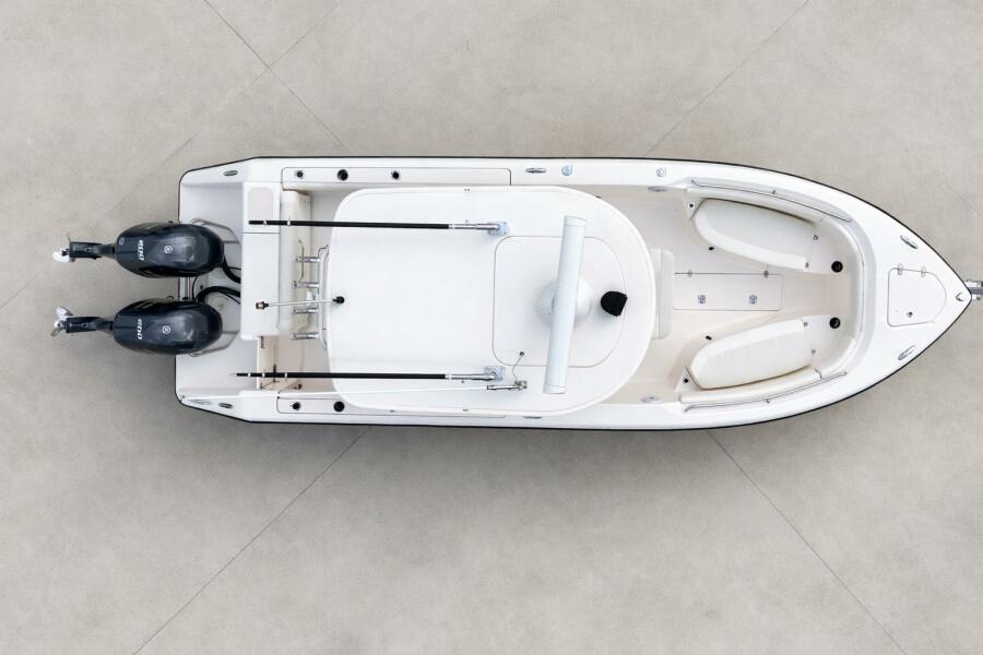 26' 2017 Pursuit C 260 Center Console