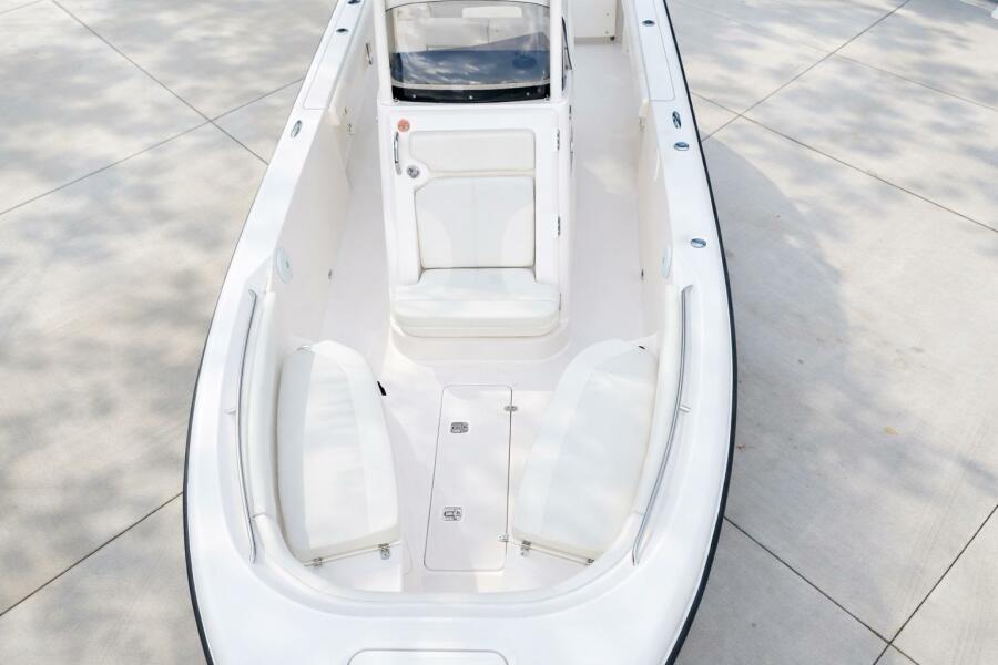 26' 2017 Pursuit C 260 Center Console