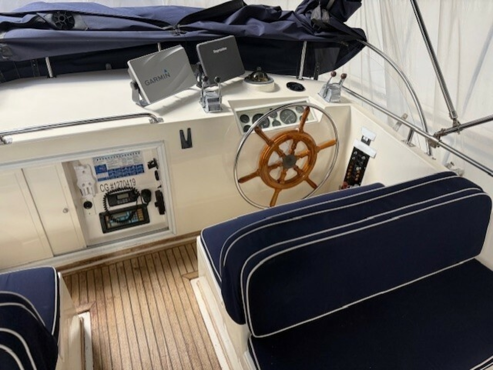 46' 1990 Grand Banks Classic