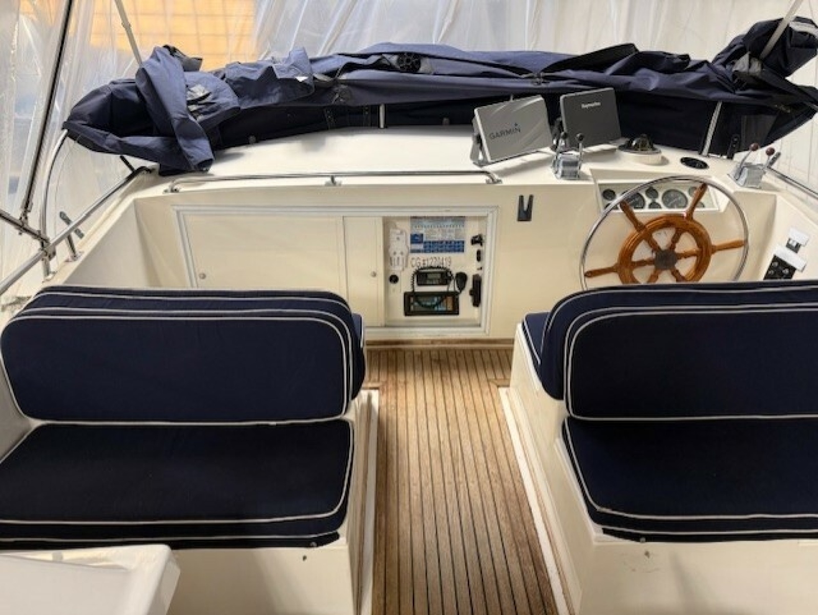 46' 1990 Grand Banks Classic