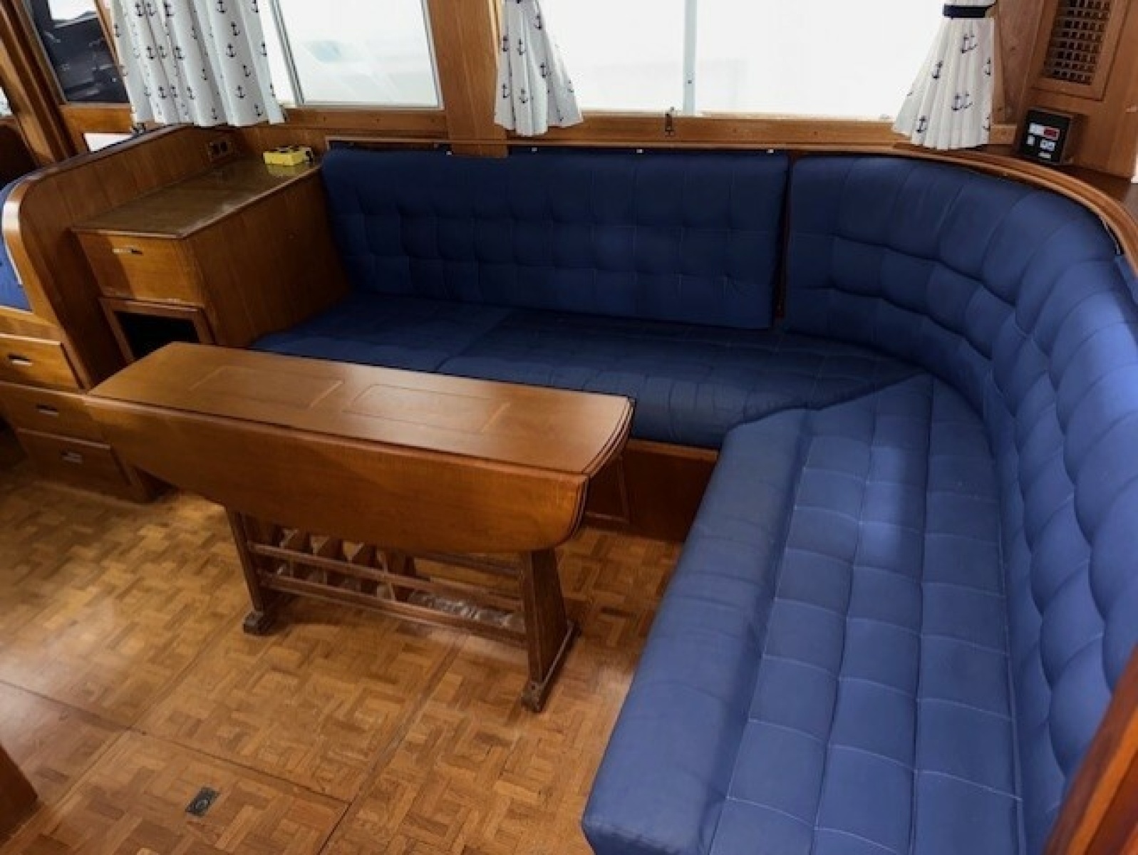 46' 1990 Grand Banks Classic