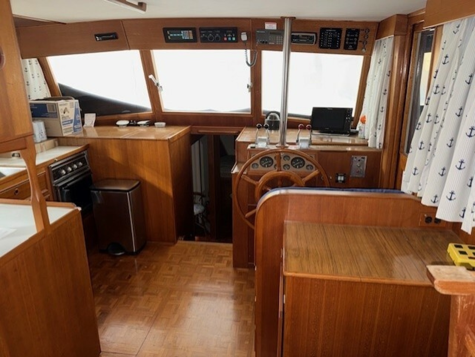 46' 1990 Grand Banks Classic
