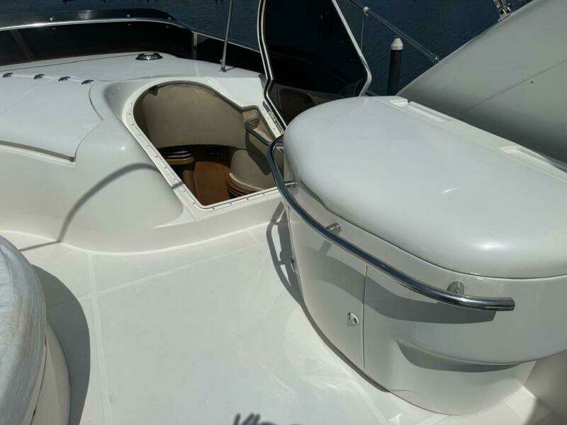 68ft Azimut Yacht For Sale