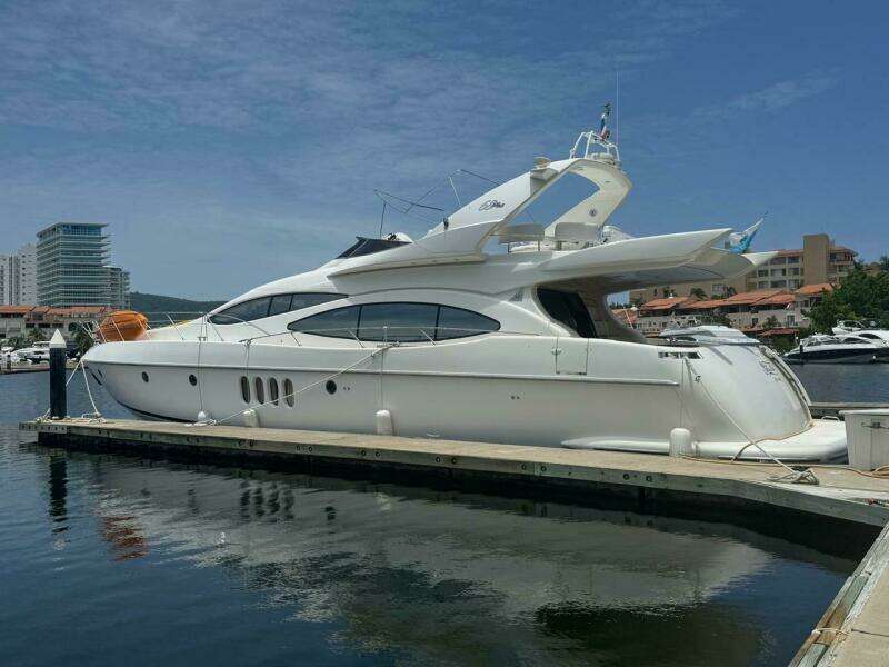 68ft Azimut Yacht For Sale