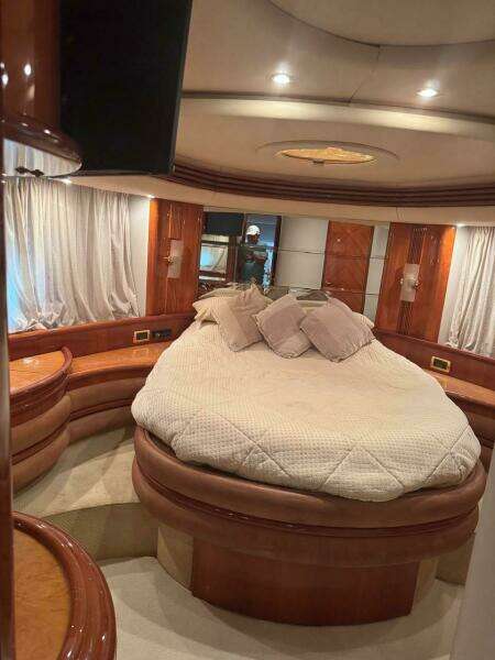 68ft Azimut Yacht For Sale