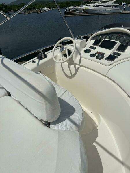 68ft Azimut Yacht For Sale