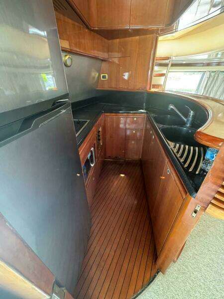 68ft Azimut Yacht For Sale