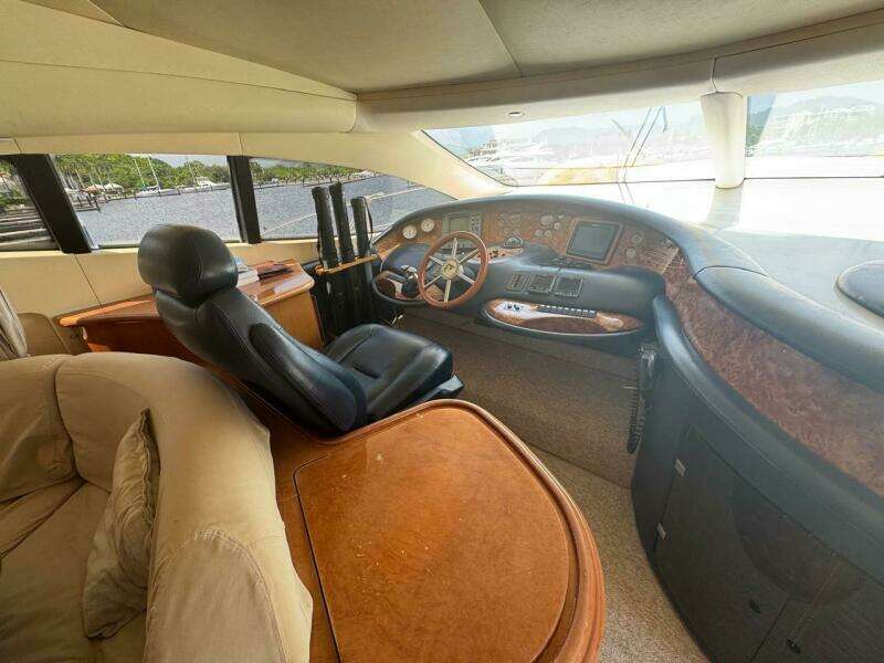 68ft Azimut Yacht For Sale