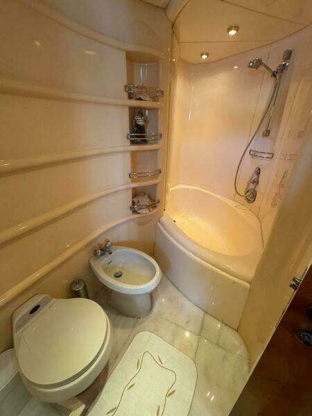 68ft Azimut Yacht For Sale