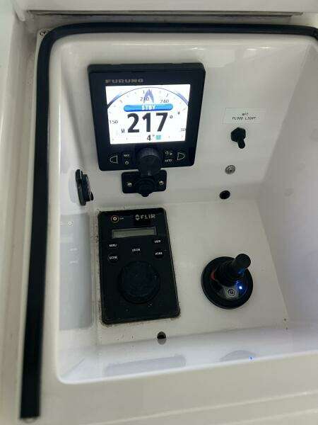 Hooked Up 50ft Viking Yacht For Sale