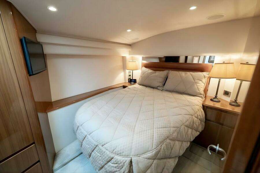 Hooked Up 50ft Viking Yacht For Sale