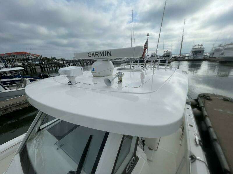 2021 Pursuit S 328 Sport