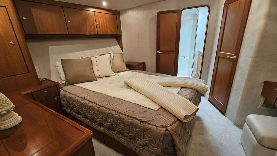 70ft Ocean Yachts Yacht For Sale