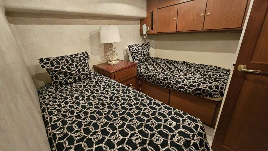 70ft Ocean Yachts Yacht For Sale