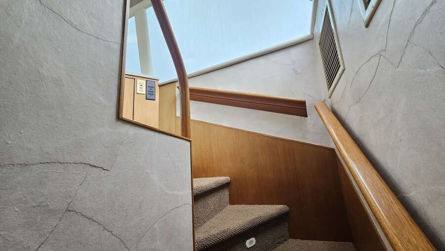 70ft Ocean Yachts Yacht For Sale