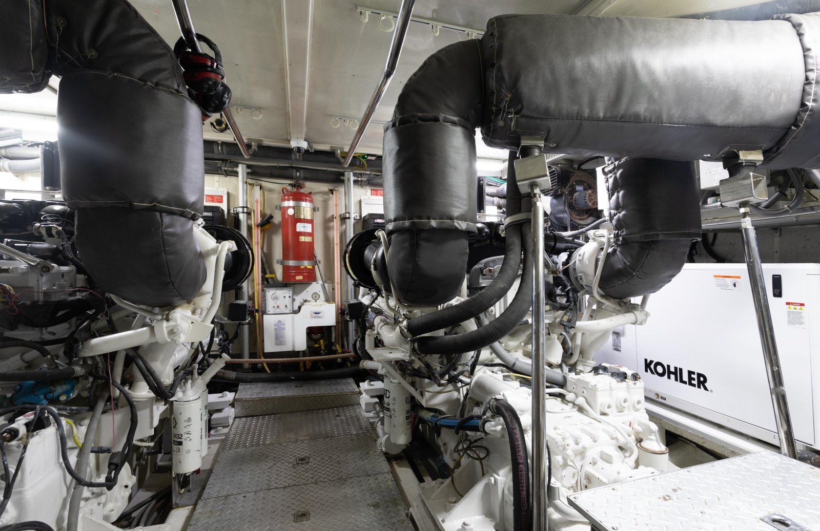 82' 2007 Horizon Elegance 82