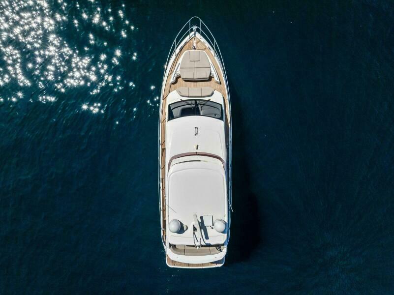 55' 2022 Princess F55