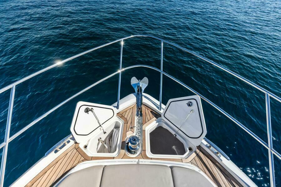 55' 2022 Princess F55