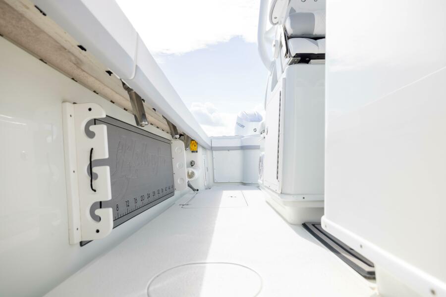 32' 2014 Yellowfin 32 Offshore