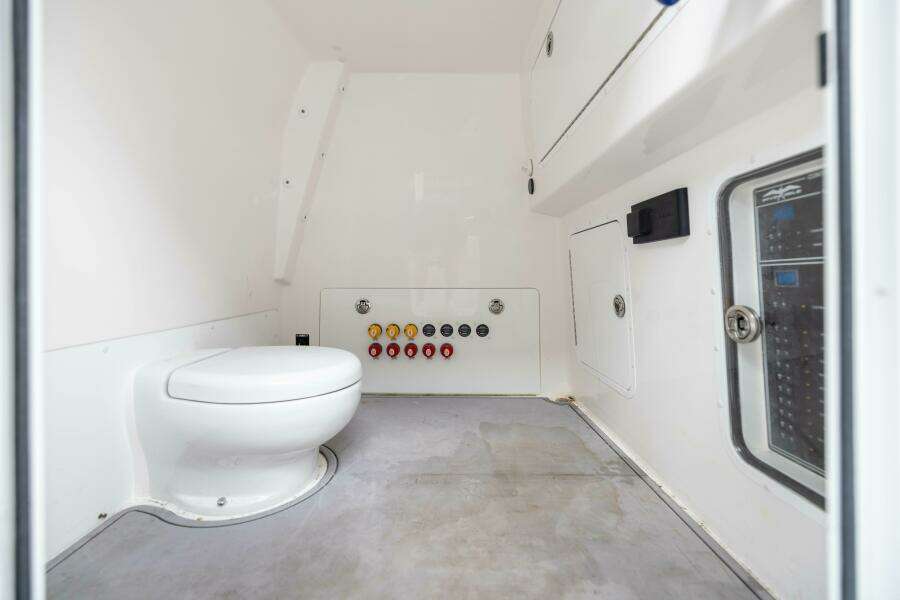 Nordic Blue 35ft Invincible Yacht For Sale