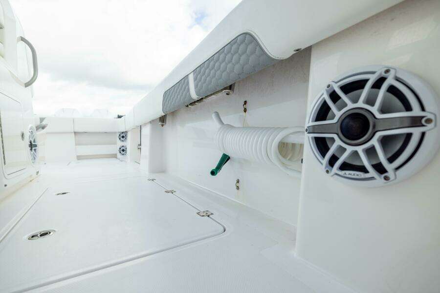 Nordic Blue 35ft Invincible Yacht For Sale