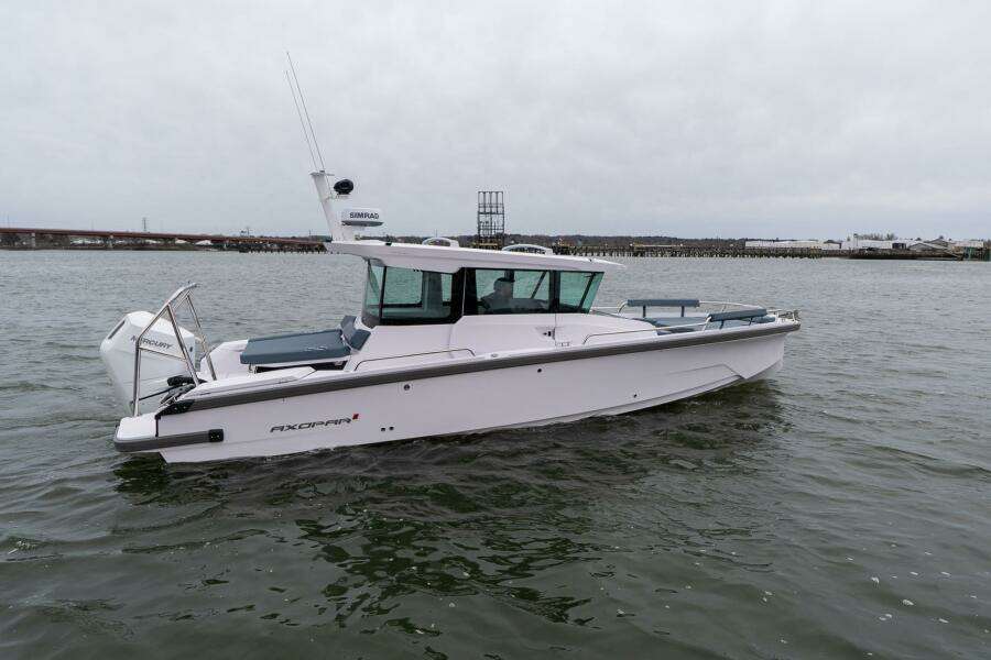 Stock 49 29ft Axopar Yacht For Sale