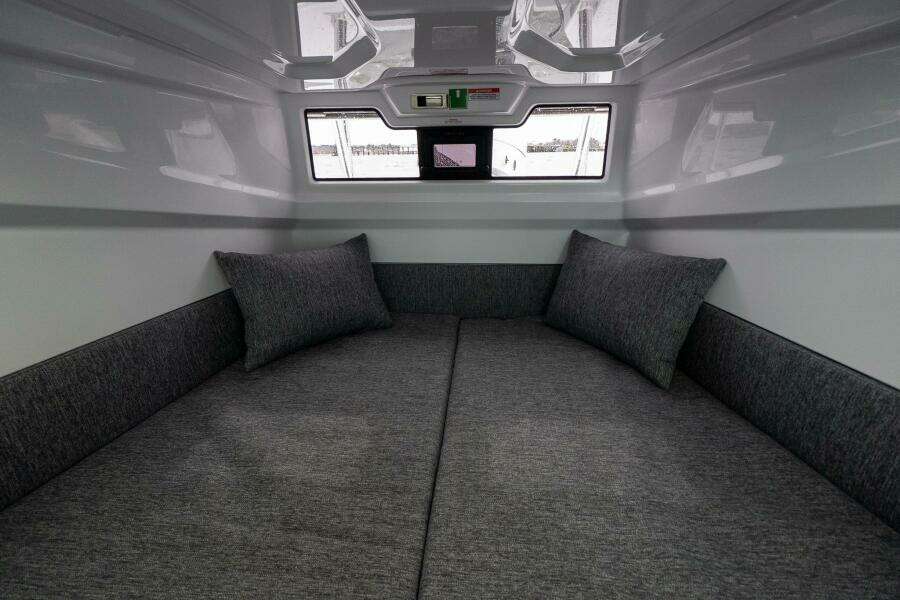 Stock 49 29ft Axopar Yacht For Sale