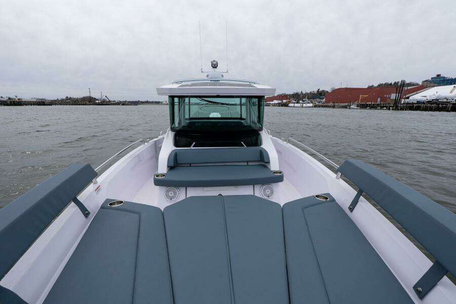 Stock 49 29ft Axopar Yacht For Sale