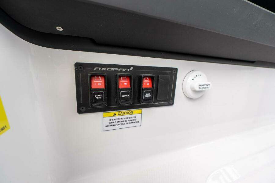 Stock 49 29ft Axopar Yacht For Sale