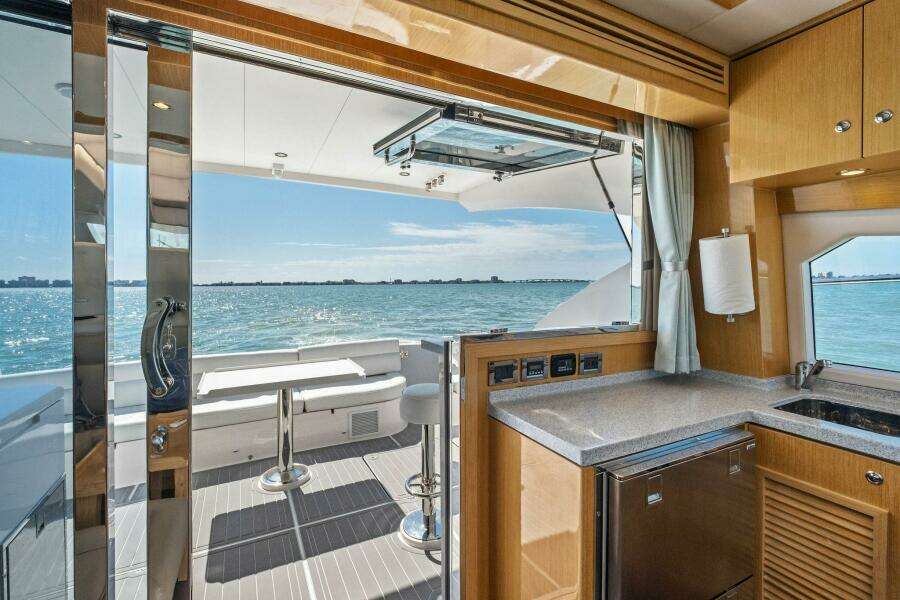 2018 Outboard Express Catamaran 47