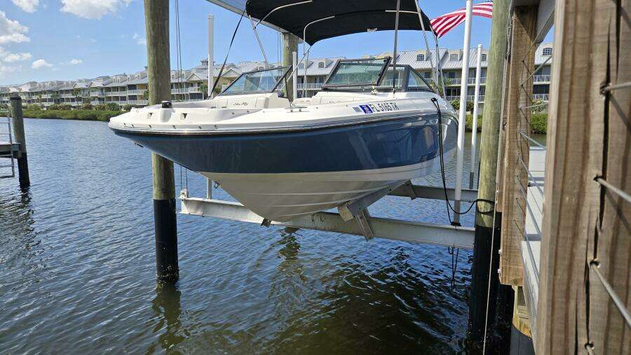 21ft Sea Ray Yacht For Sale