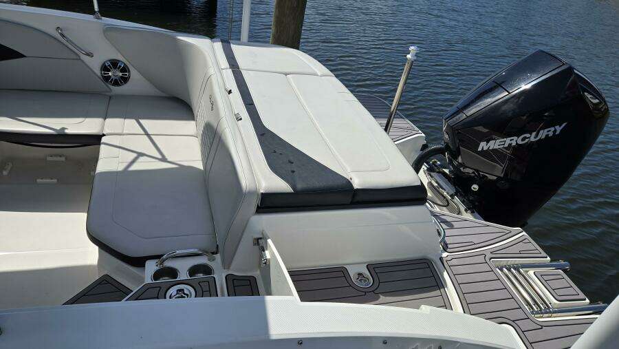 21ft Sea Ray Yacht For Sale
