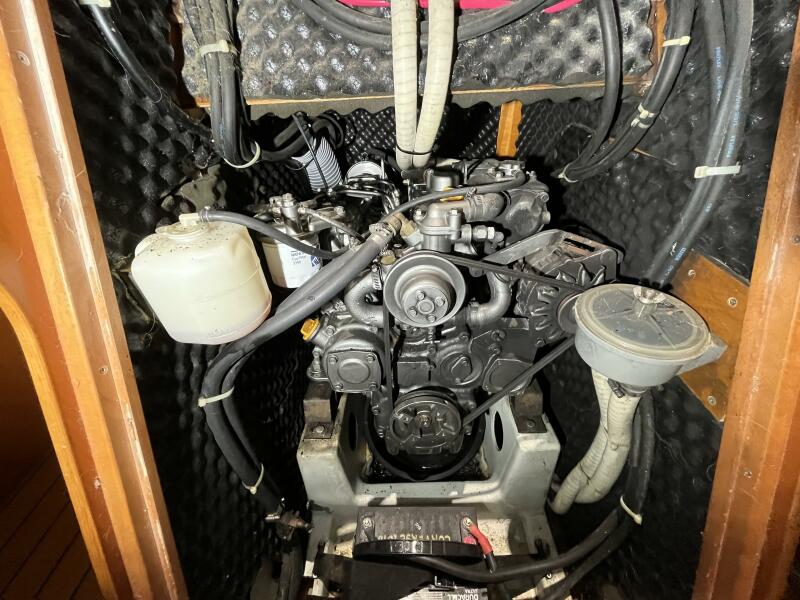 42' 1999 Beneteau First 42s7