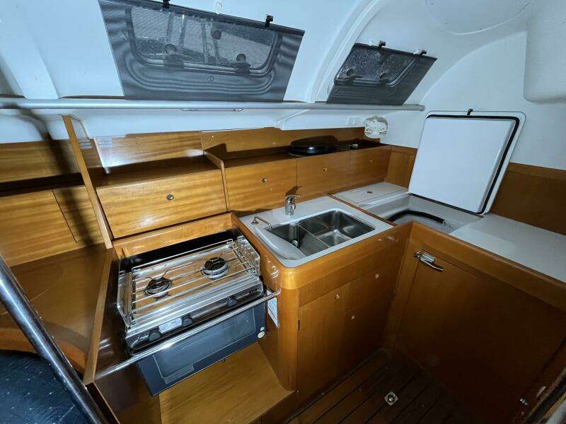 Blessed Assurance 42ft Beneteau Yacht For Sale